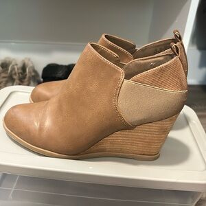 Dr. Scholls Wedge Booty